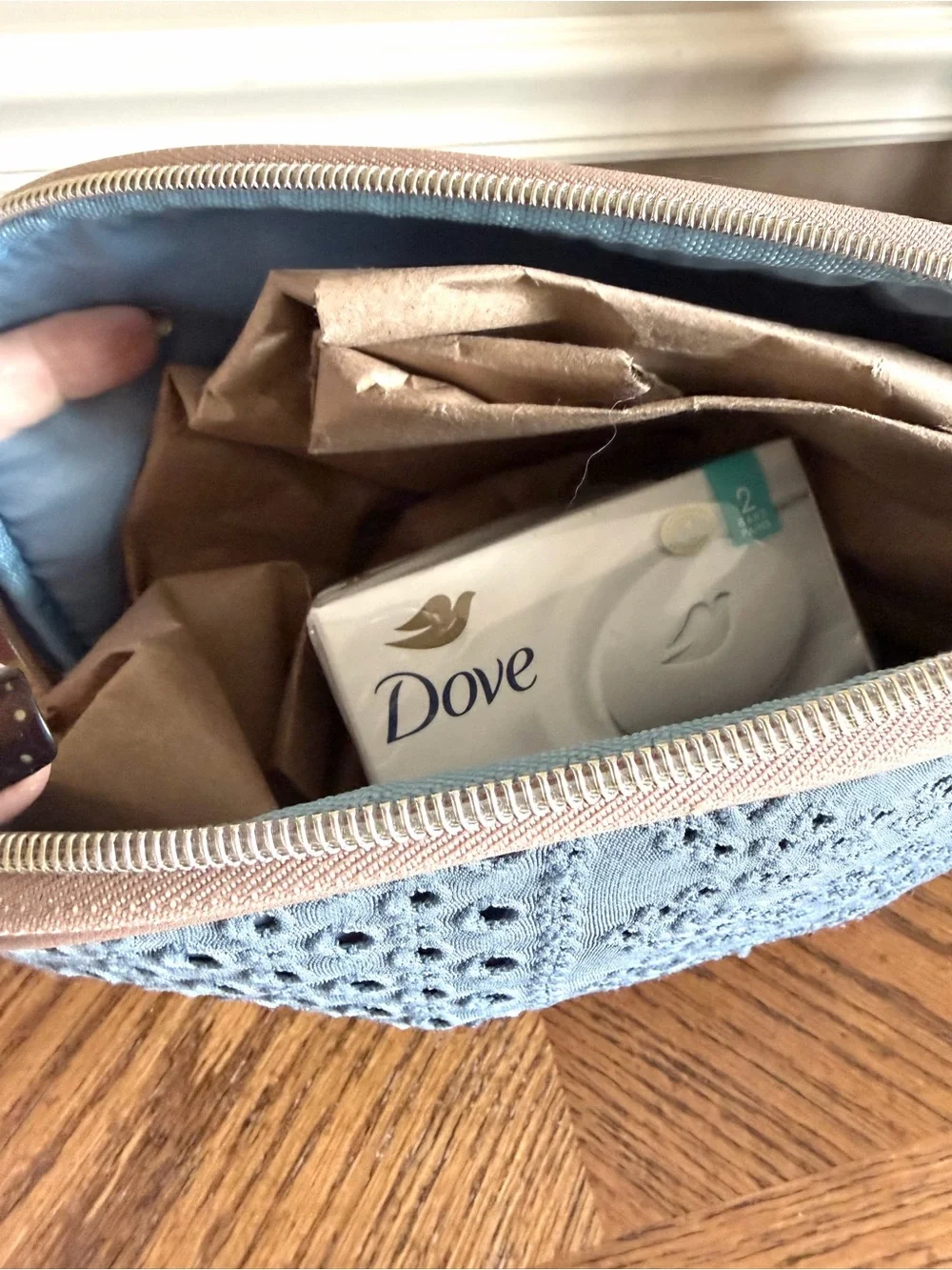Ulta NWT Large Zippered Cosmetic Makeup Bag BLUE Eyelet 10.5